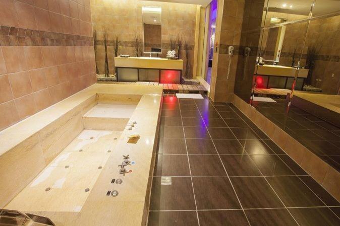 Idee Spa Motel Yangmei Dış mekan fotoğraf